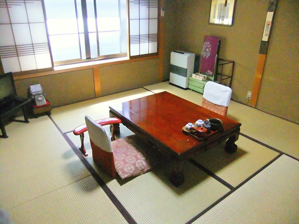 Sumiyoshi Ryokan Takayama  Pokój zdjęcie