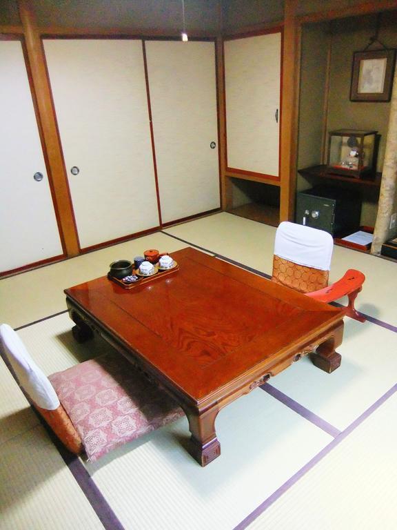 Sumiyoshi Ryokan Takayama  Pokój zdjęcie